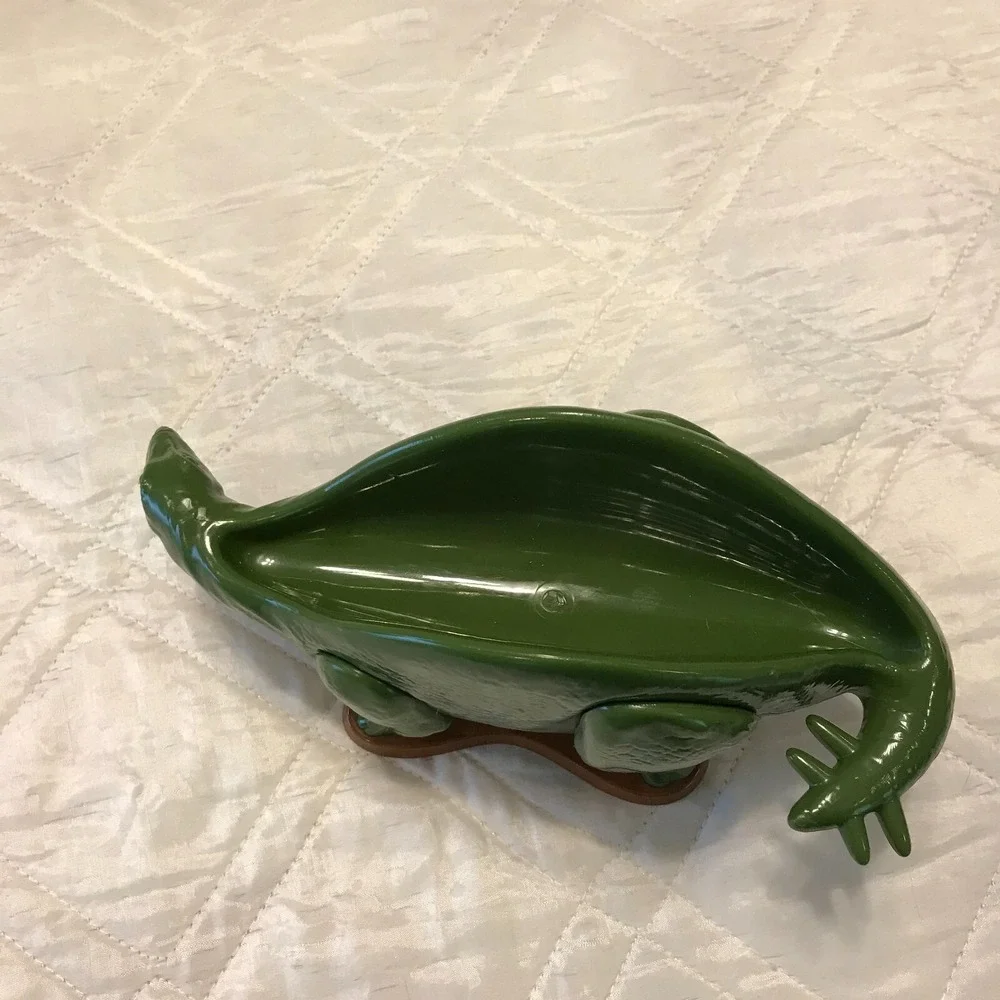 Green Dinosaur‎ Taco holder with brown salsa bowl